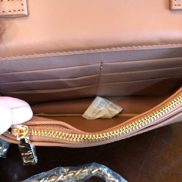 BEBE - NWT - "Sophia" Small Crossbody/Clutch in "Blush"/Quilted Vegan Leather - Picture 8 of 16